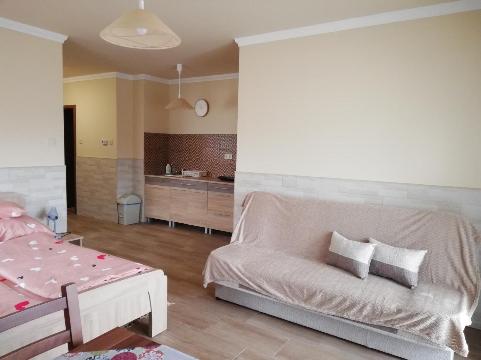 Imola Es Andrea Apartmanhaz 3 Hajdúszoboszló Eksteriør bilde